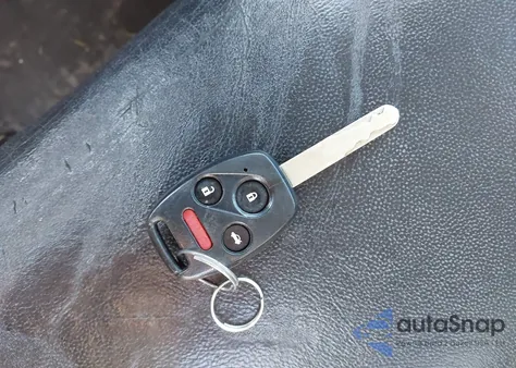 2011 Honda Accord 3.5 Ex-L z USA, uszkodzony, nr VIN 1HGCS2B88BA002373